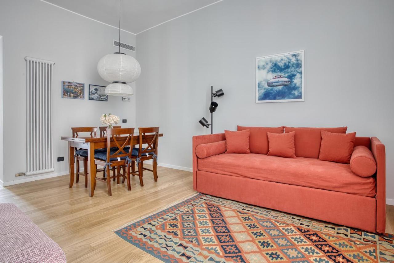 Ferienwohnung Joivy Lovely Apt, Easy Access To Centre Mailand Exterior foto